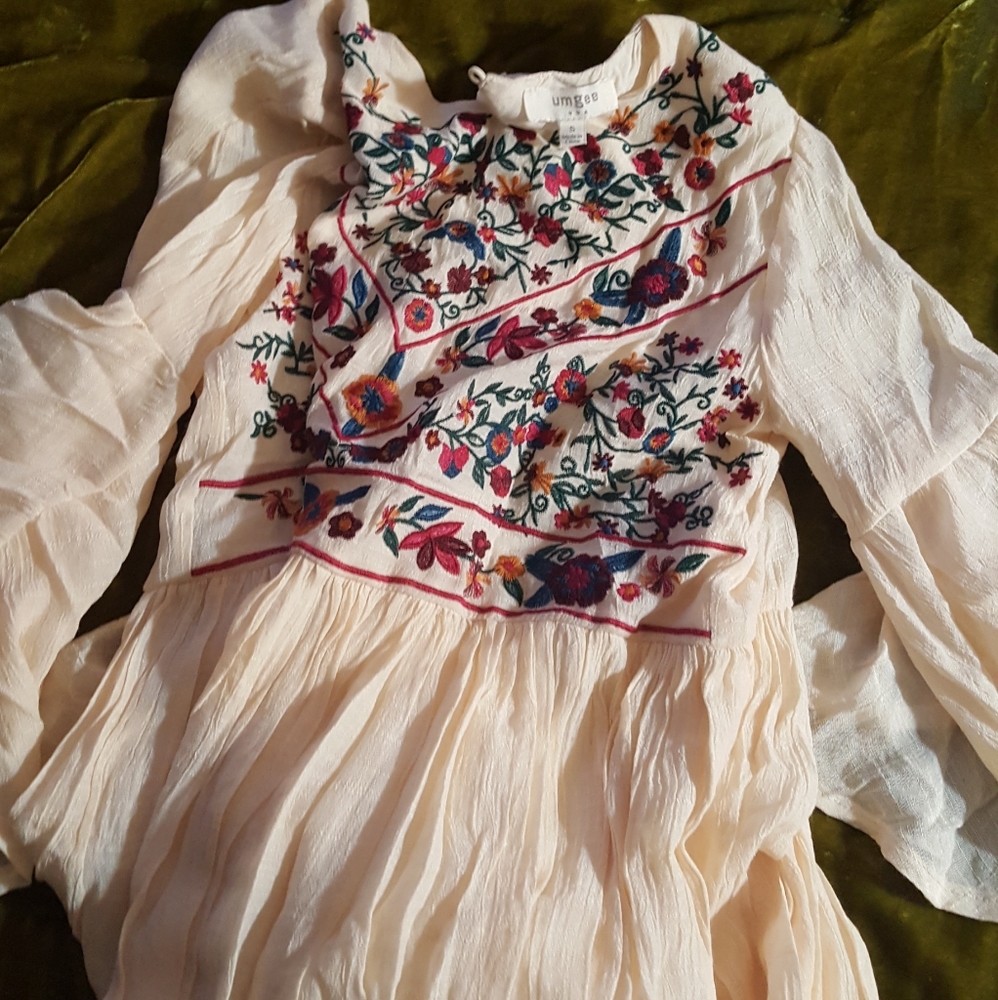Comfortable embroidery dress - Picture 2 of 5
